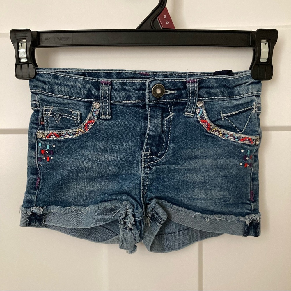Vigoss Gir’s Blue Jean Shorts, Size 6, Made in China.